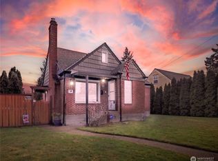 6415 S D St, Tacoma, WA
