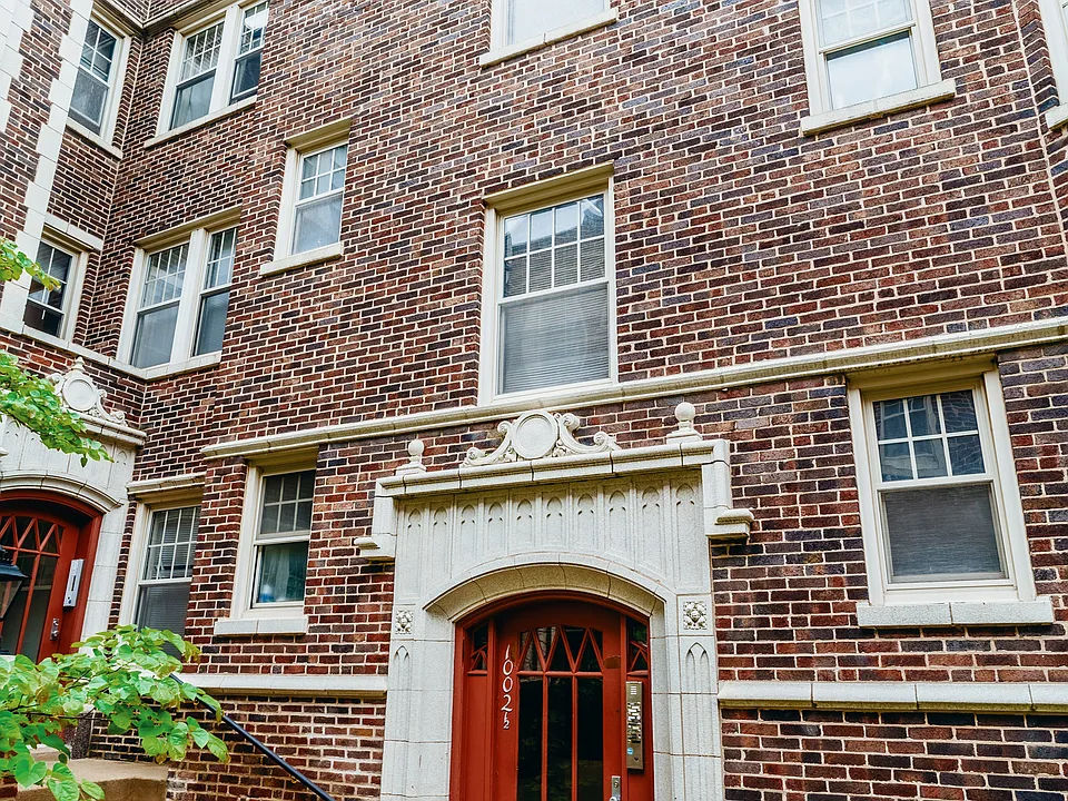 1002 North Boulevard