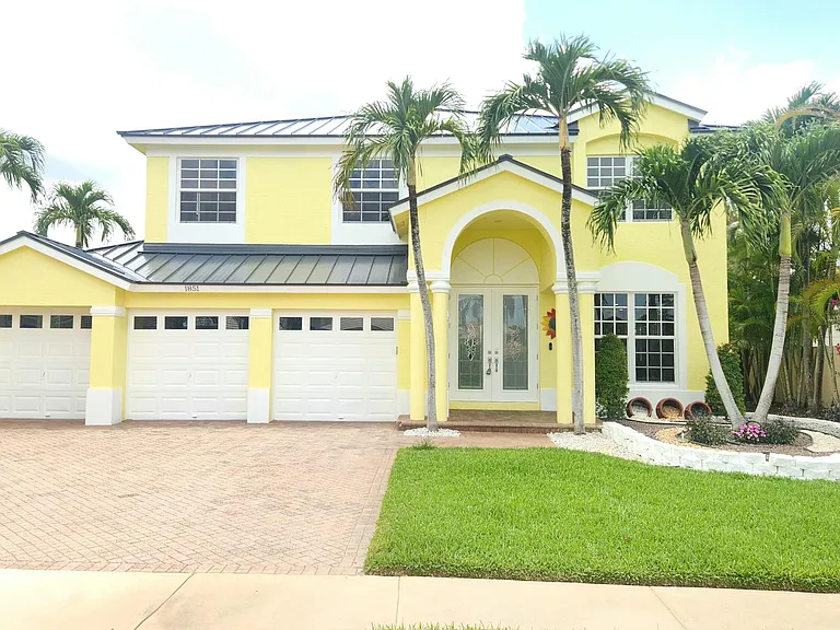 1851 Corsica Dr — Photo 70