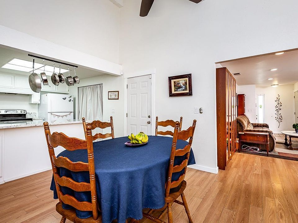 1st image of 2736 Hurley Way