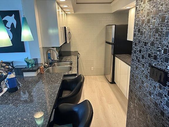 5th image of 531 N Ocean Boulevard #903