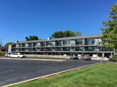 64 Griffith St APT 23, Saugatuck, MI, 49453