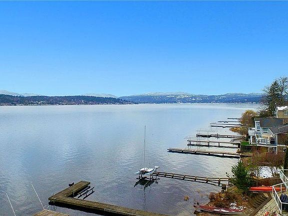 2nd image of 1470 W Lake Sammamish Pkwy NE