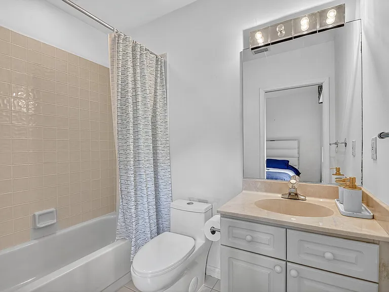 4553 Barclay Fair Way — Photo 34