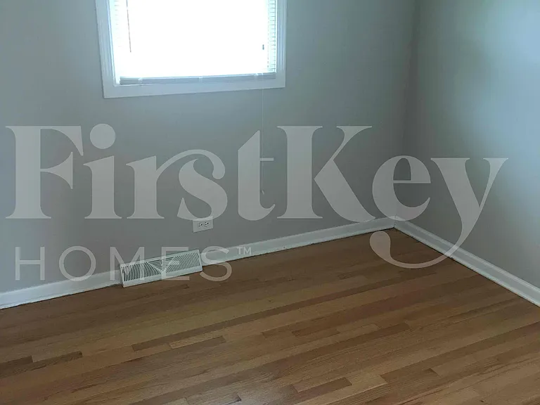 ON132 Cottonwood Dr — Photo 15