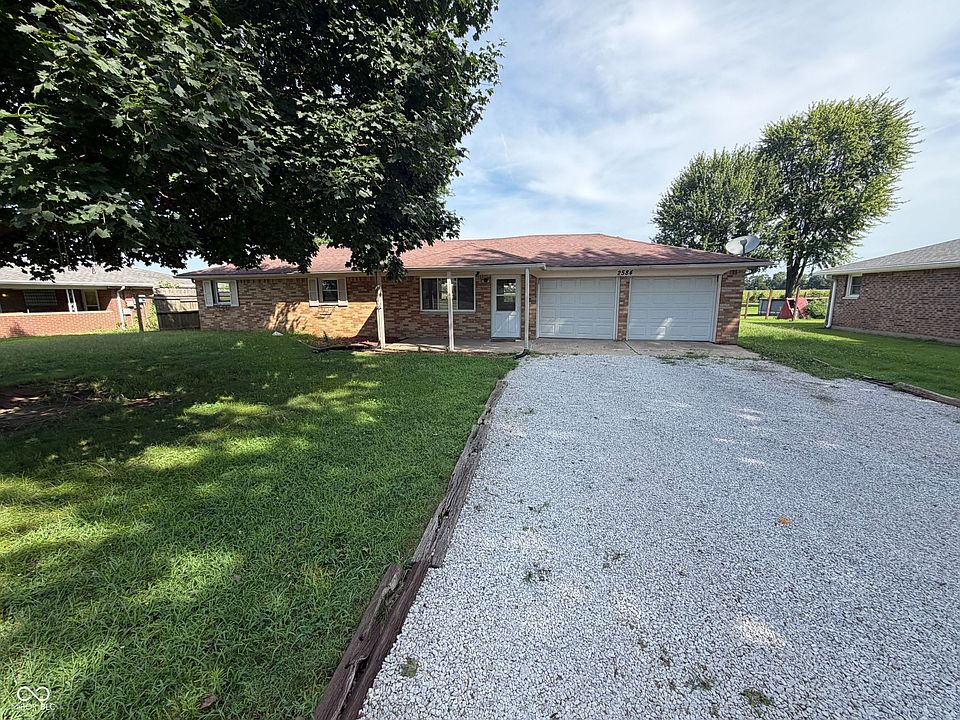 1st image of 2584 E Phylbeck Ave