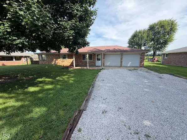 2584 E Phylbeck Ave, Terre Haute, IN 47805