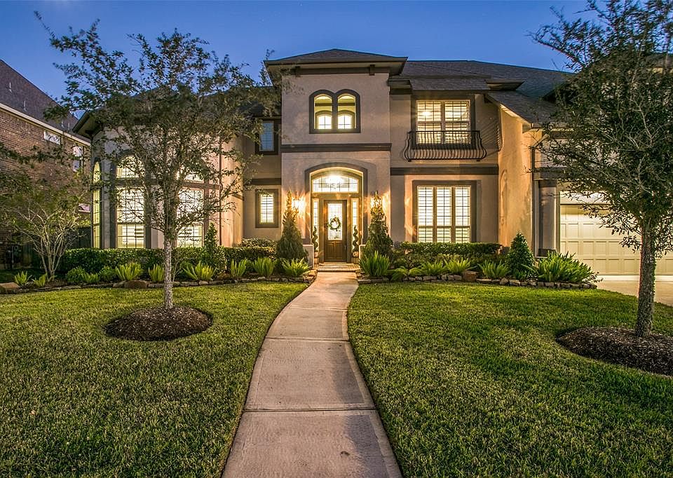 1st image of 11916 Linden Walk Ln