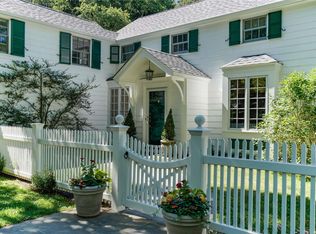 50 Horse Hollow Rd, Locust Valley, NY 11560