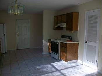 4th image of 5089 Farm Valley Dr NE