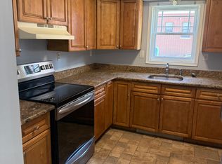 102 Bergen Ave #1, Jersey City, NJ 07305