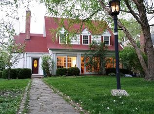 563 Olive Ct, Saint Louis, MO 63119