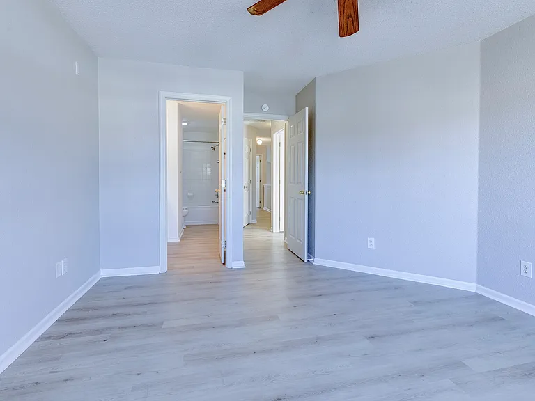 348 Atherton Dr — Photo 18