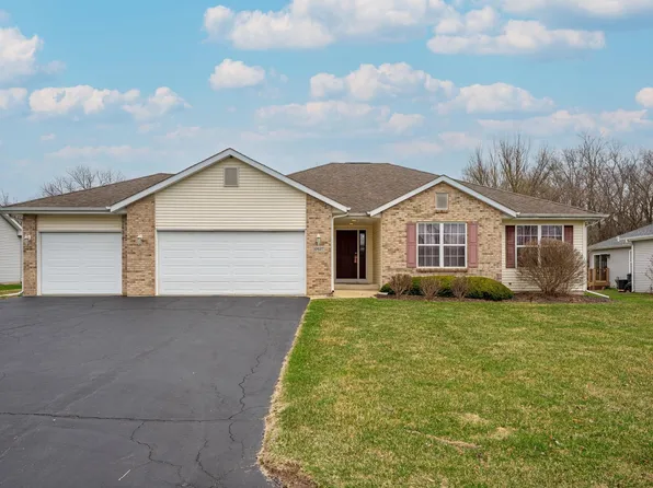 10637 Harrison Ct, Roscoe, IL 61073