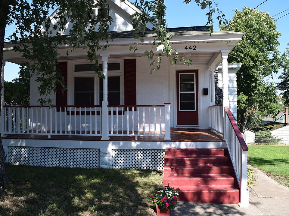 1st image of 442 W Baraga Ave
