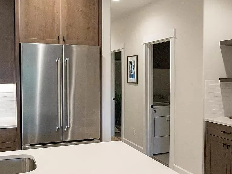 2705 Crossing Dr #2 — Photo 11