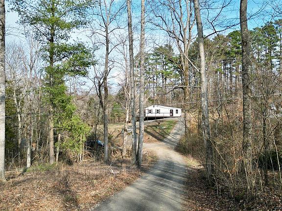 2nd image of 1131 Scotts Chapel Rd