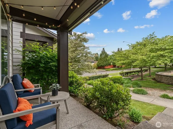 15652 NE 103rd Court #103, Redmond, WA 98052