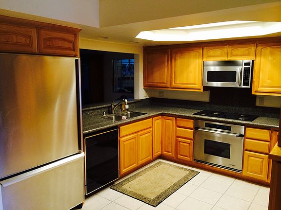 2nd image of 4565 Foxenwood Ln