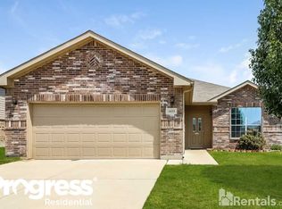 1633 Dream Catcher Way, Krum, TX 76249