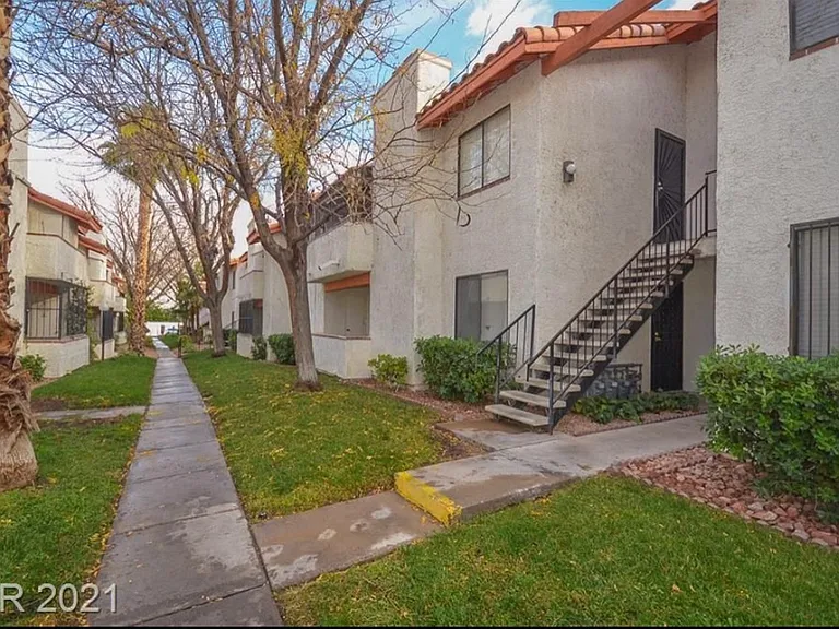 1701 E Katie Ave #82 — Photo 8
