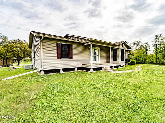 4th image of 916 Sharon Dr