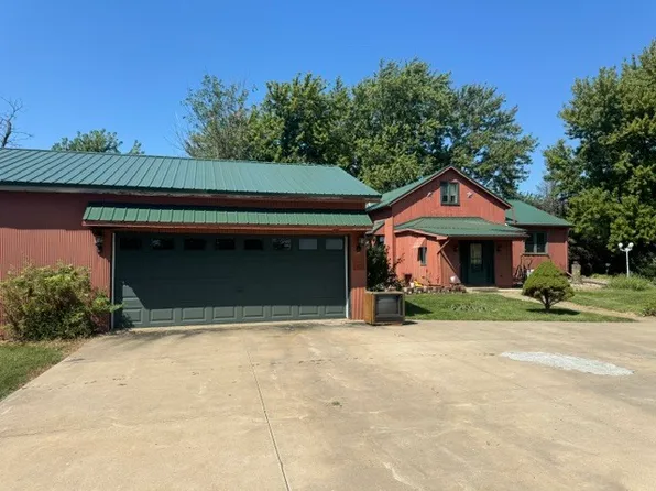 1170 N 1st Rd, Dana, IL 61321