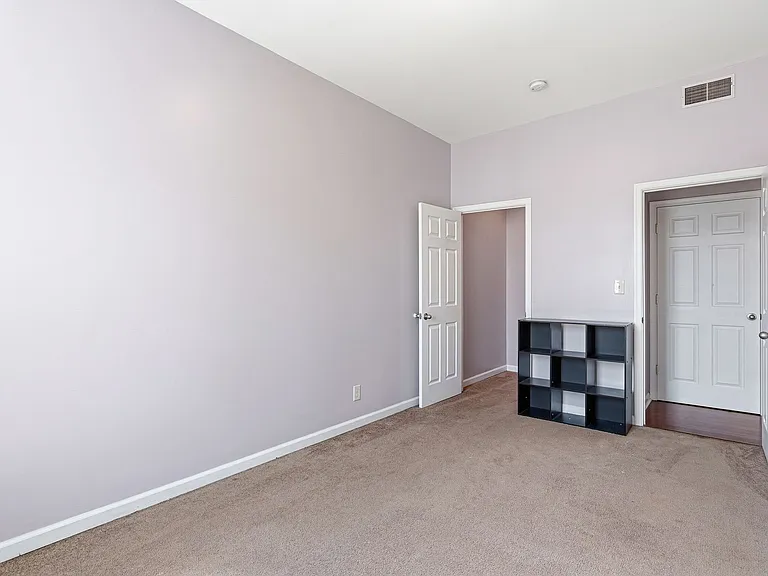 2355 E York St — Photo 10
