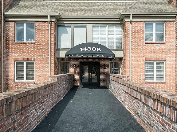 2nd image of 14308 Conway Meadows Ct E APT 204