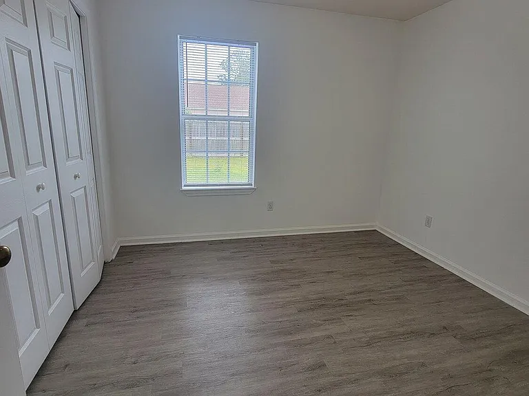 1609 Vecuna Cir — Photo 7