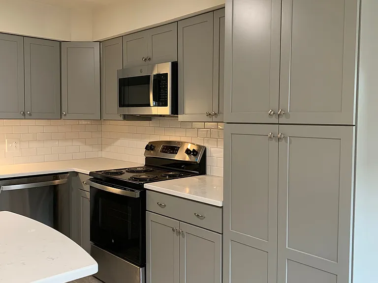300 Claiborne Ave #2 — Photo 8