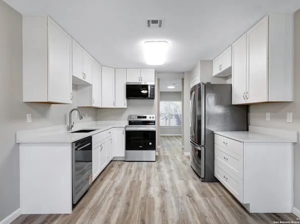 7103 Spring Point, San Antonio, TX 78249
