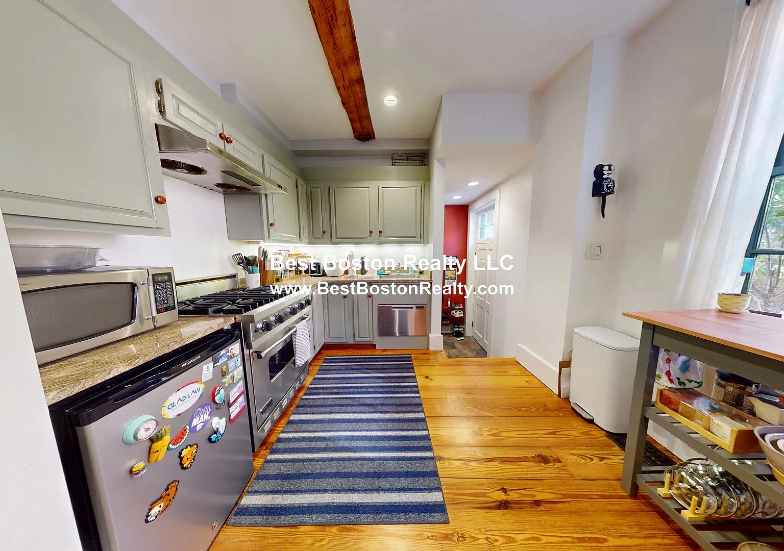 2 bed, 1.5 bath, 1800 sqft, $6,000 — Photo 1