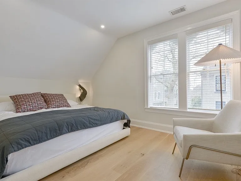 51 Fair St — Photo 15