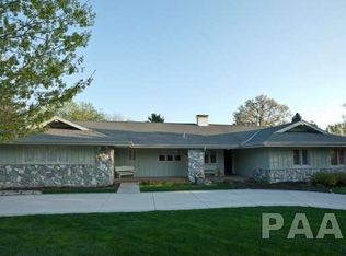 256 W Detweiller Dr, Peoria, IL