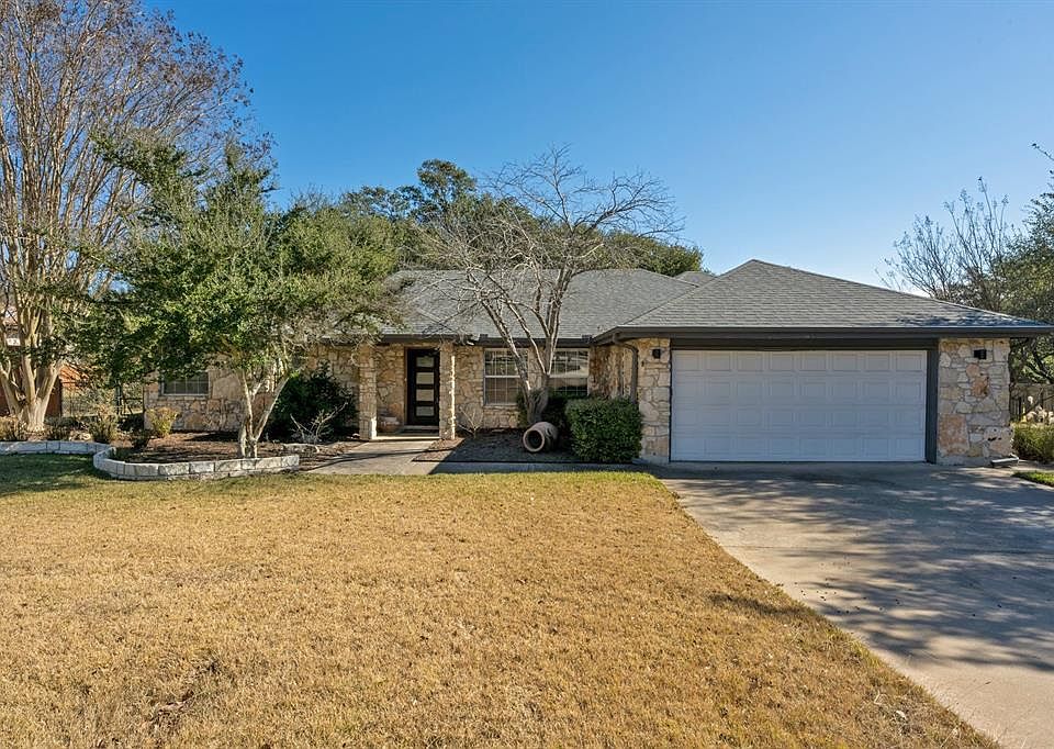 1st image of 810 Meadow Oaks Dr