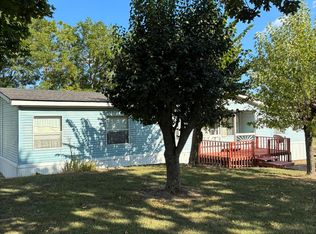 2006 Wall Rd, Mountain Grove, MO 65711