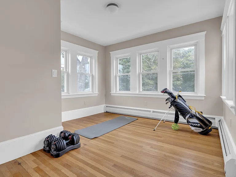 6 Stirling St #2 — Photo 4