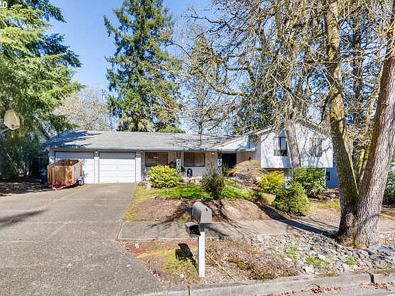 2nd image of 14585 SW Carolwood Dr