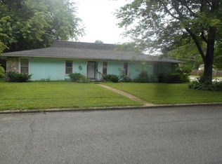 1535 W Berkeley St, Springfield, MO 65807