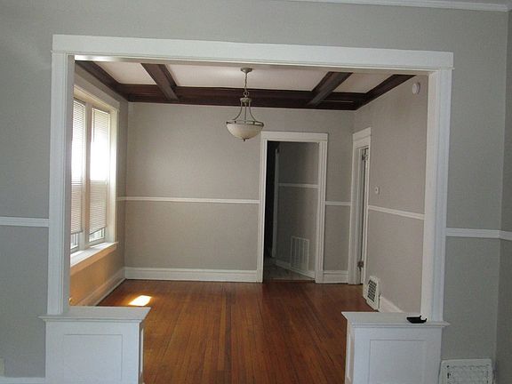 3rd image of 7130 S Langley Ave #1