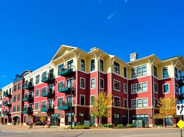 4100 Spring St APT 402, Spring Park, MN 55384