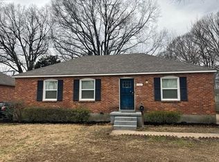1563 Ivy Rd, Memphis, TN 38117