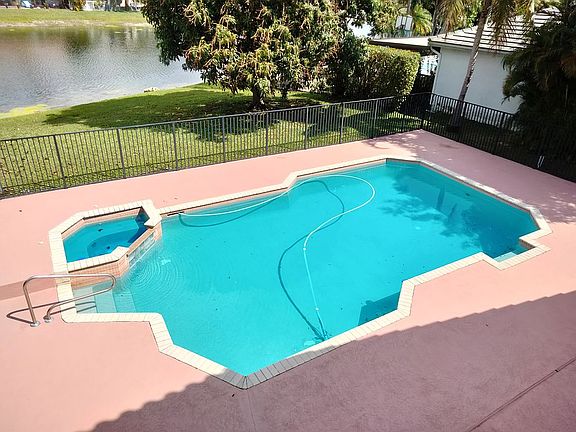 5th image of 10739 Santa Rosa Dr