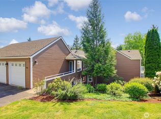 22521 SE 42nd Ter #2207, Issaquah, WA 98029