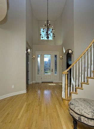 3rd image of 104 Spyglass Ln