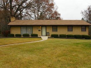5 Berrywood Dr, Swansea, IL
