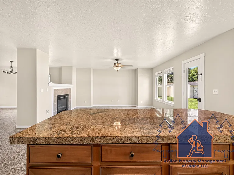 3170 N Lancer Ave — Photo 16