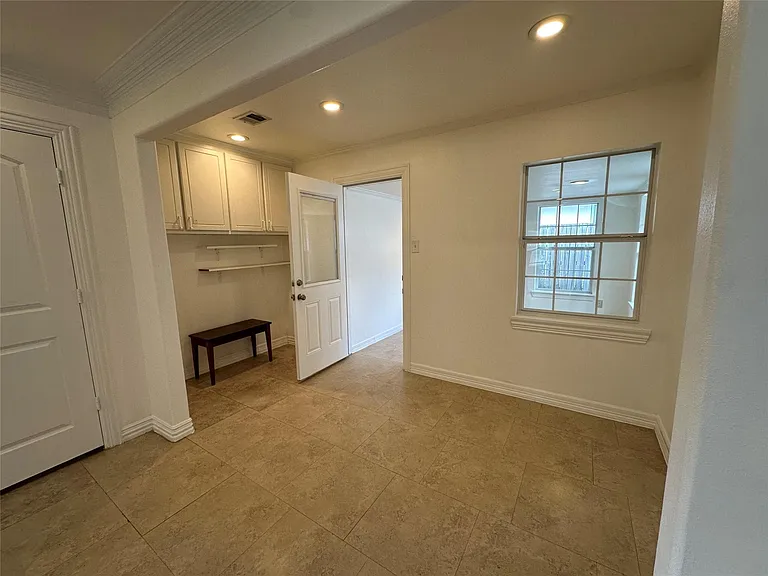 8522 Westview Dr — Photo 12