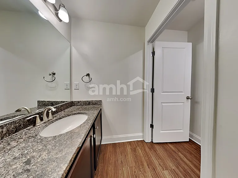 2461 Napa Valley Dr — Photo 28